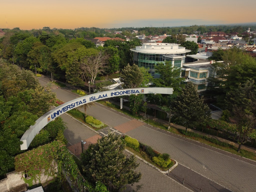 Tentang memilih rektor