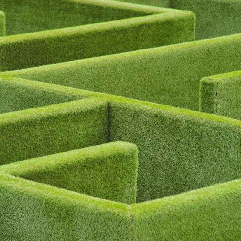 Melampaui sekat: identitas, pemikiran, dan hak asasi&nbsp;manusia